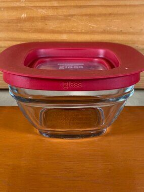 Rubbermaid Square Glass Container 1 cup/236mL 7N68 WITH 2x RED LIDS VTG RARE